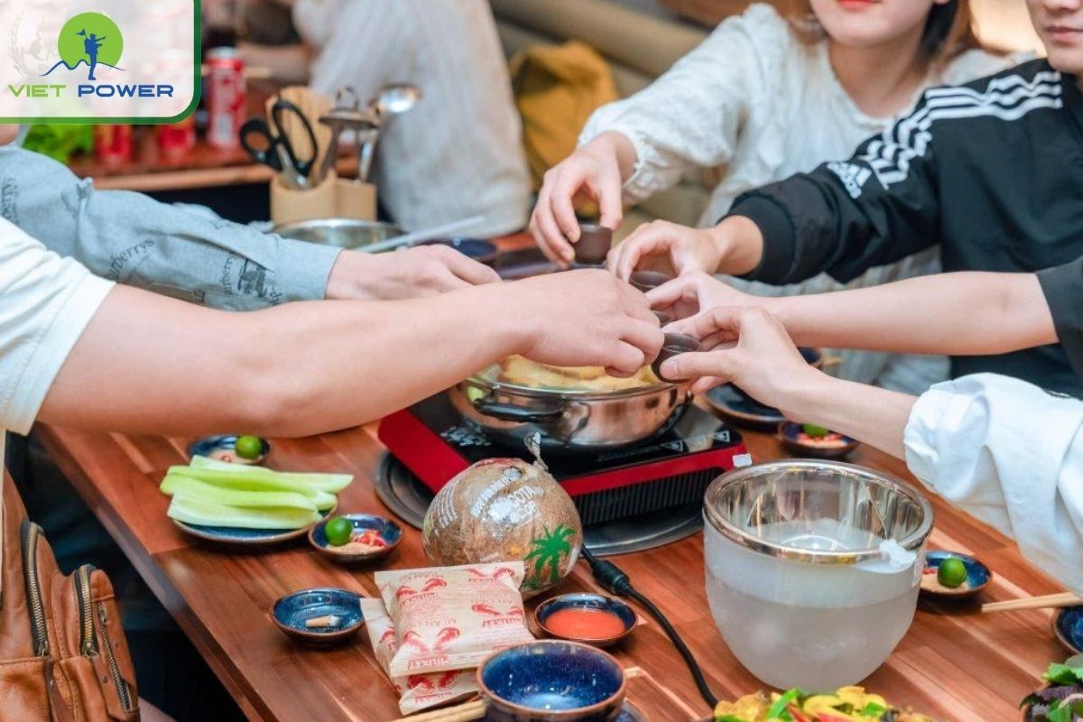 Taste the Local Coconut Wine (Rượu Dừa)