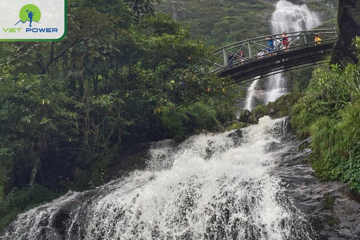 Capture Stunning Silver Waterfall Photos