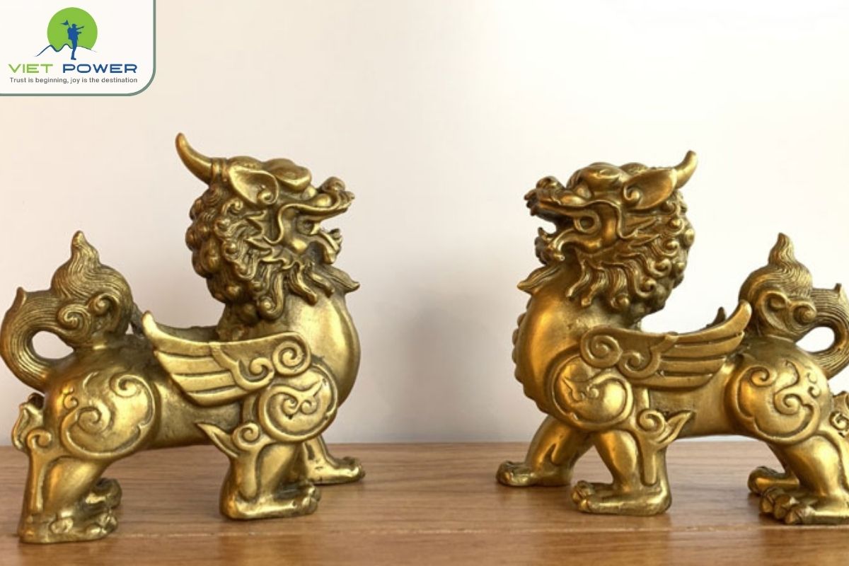 (6) Mythical Creatures 