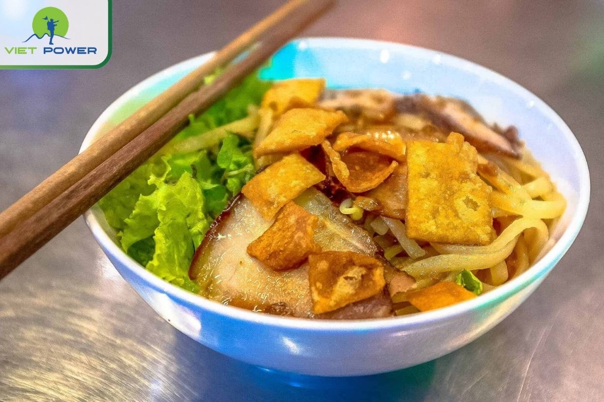 A Hoi An food tour is incomplete without tasting cao lau