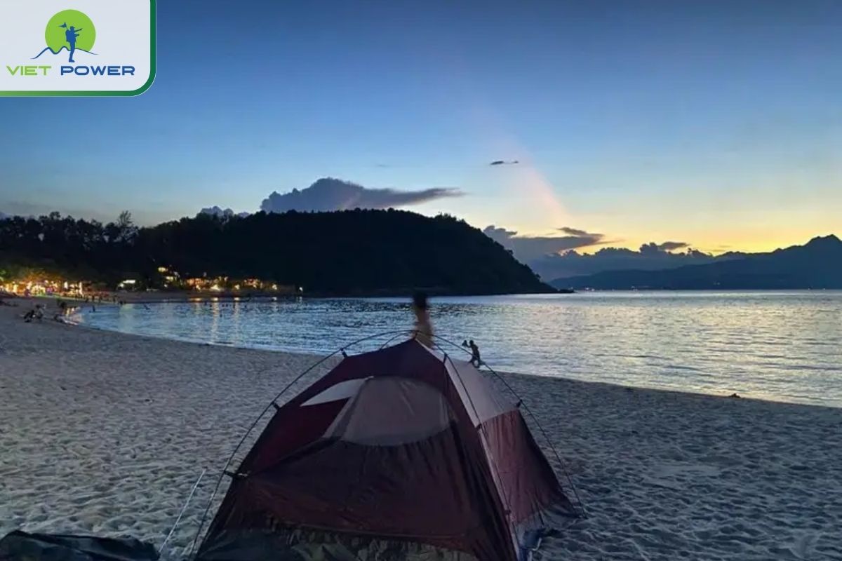 Observing Sunrise at Tien Sa Beach