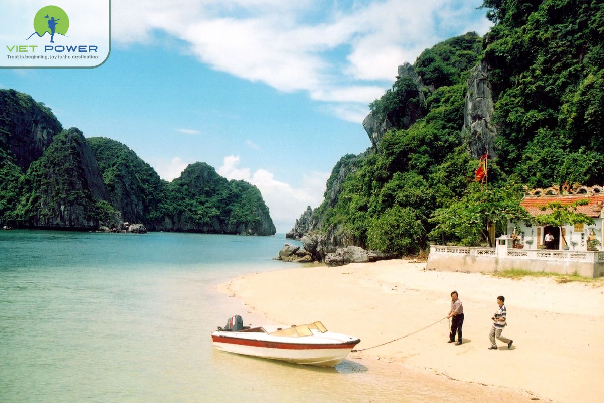 Cat Ba Island (1)
