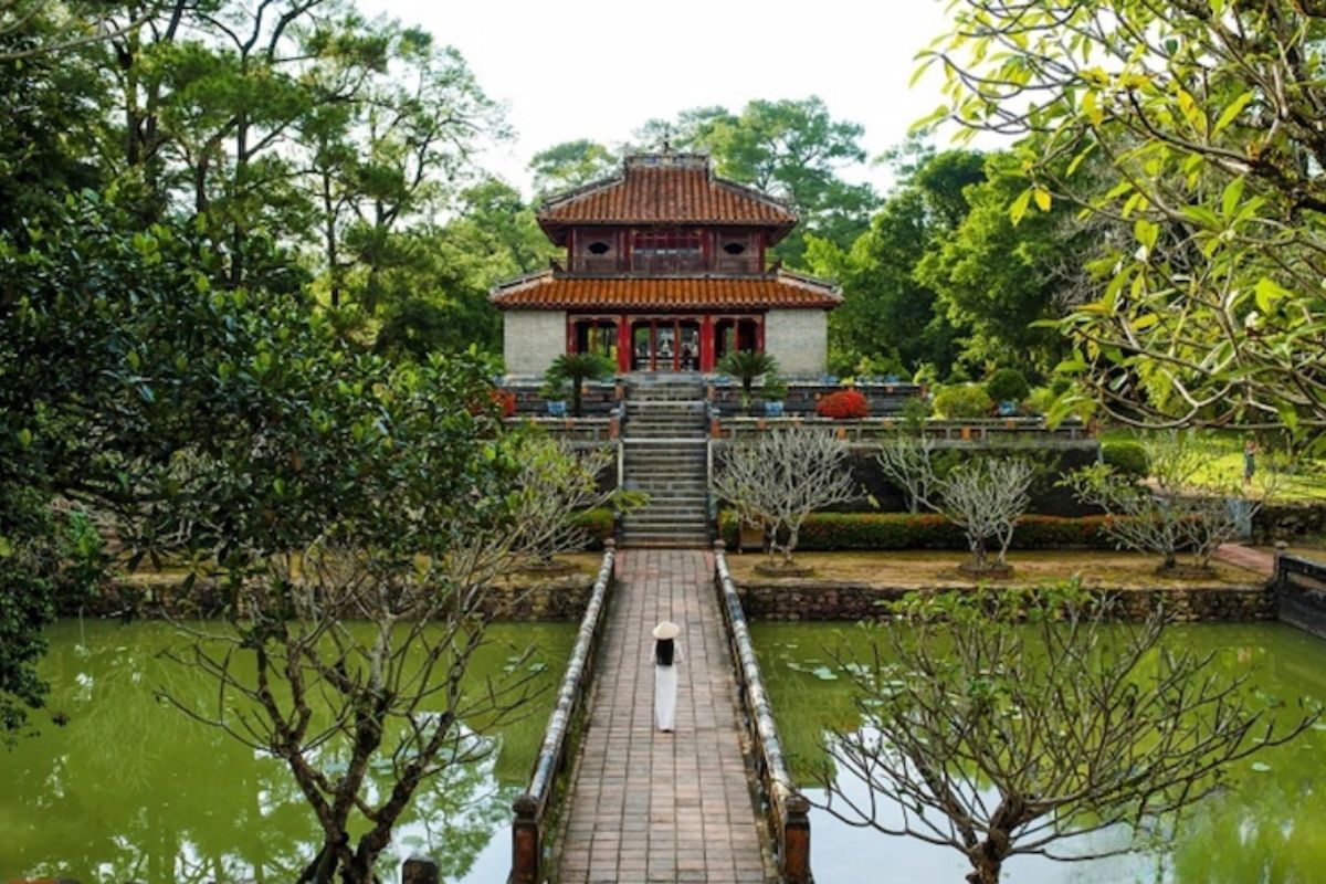 Complex of Hue Monuments (6)