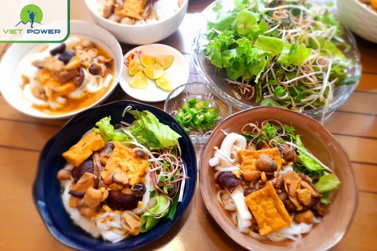 Mi Quang Chay is a must-try in Da Nang street food