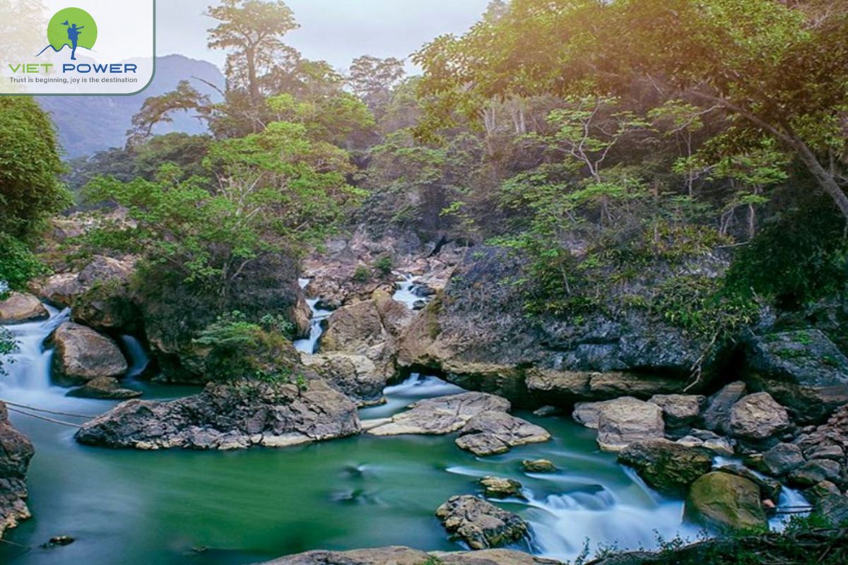 Dau Dang Waterfall (8)