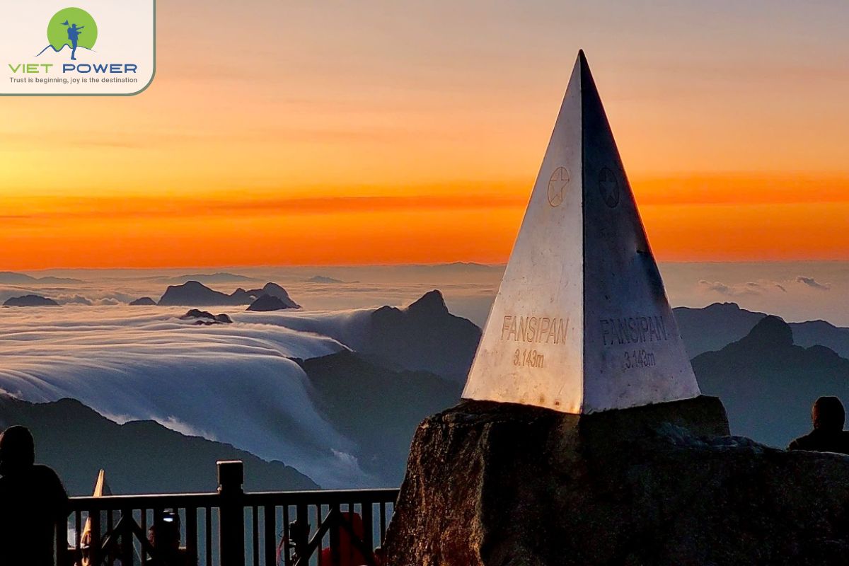 Do Trekkers Need a Guide