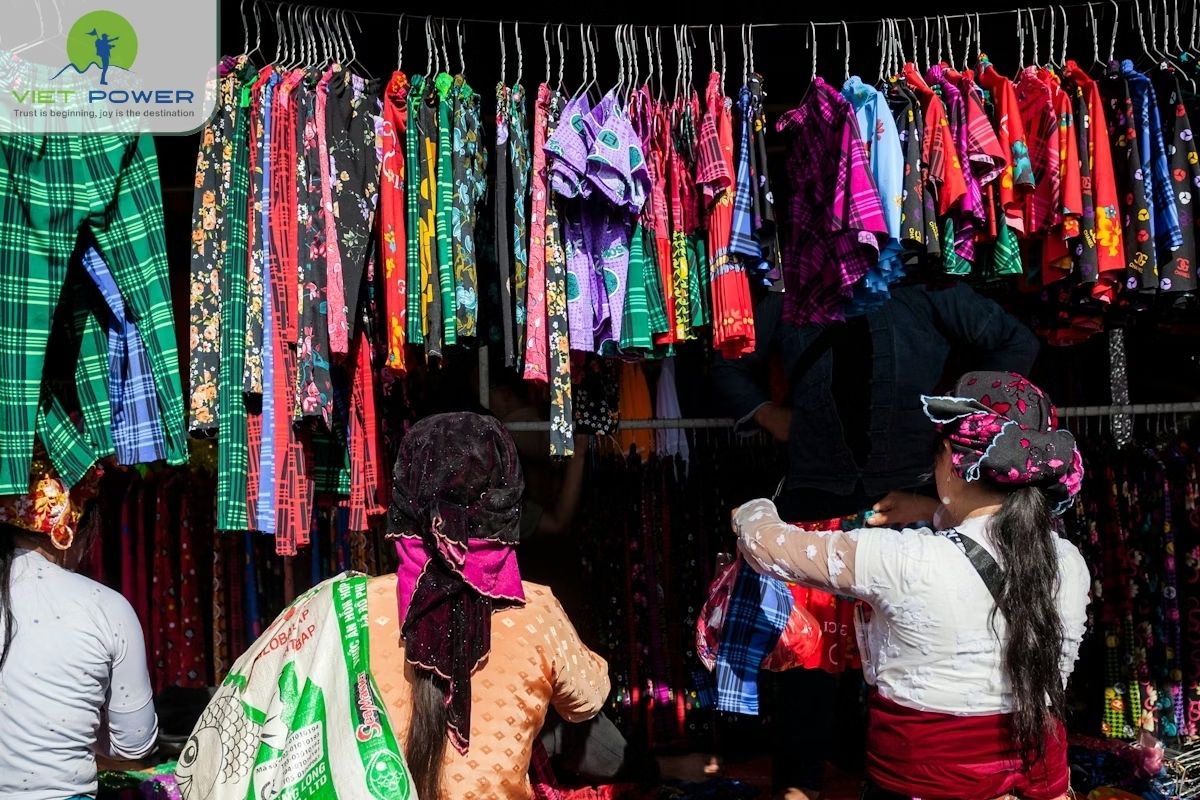 Ethnic Communities and Daily Life