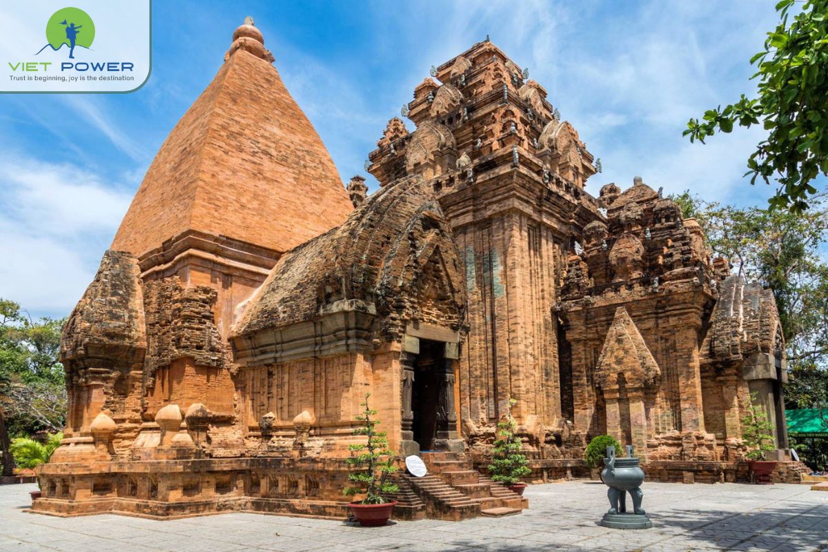 Exploring the Ancient Cham Sculpture Art of Vietnam (9)