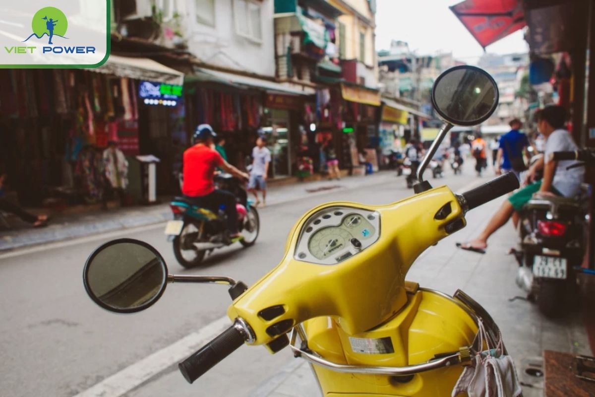 Hanoi transport options.