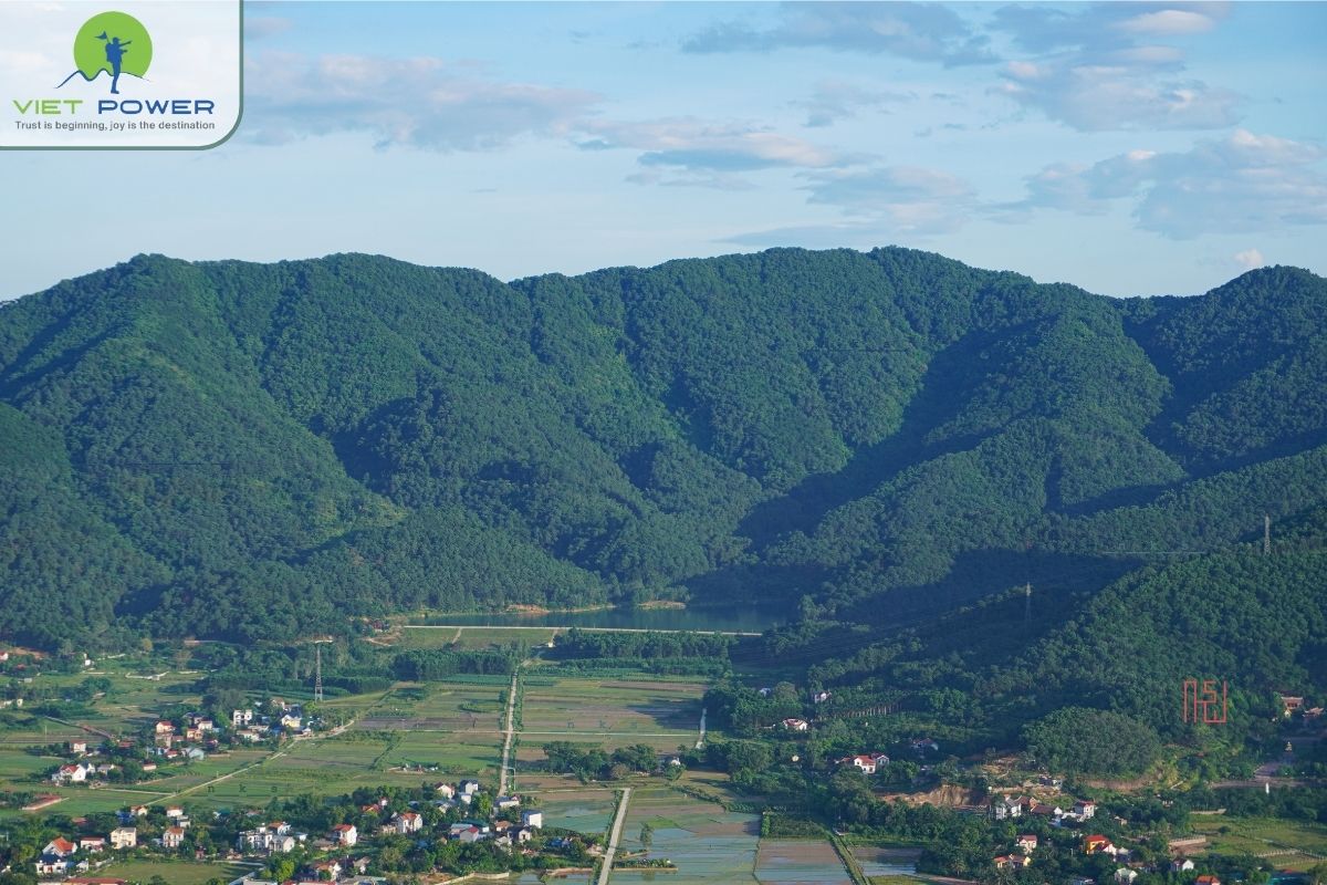 How Difficult Is Ham Lon Mountain Trekking