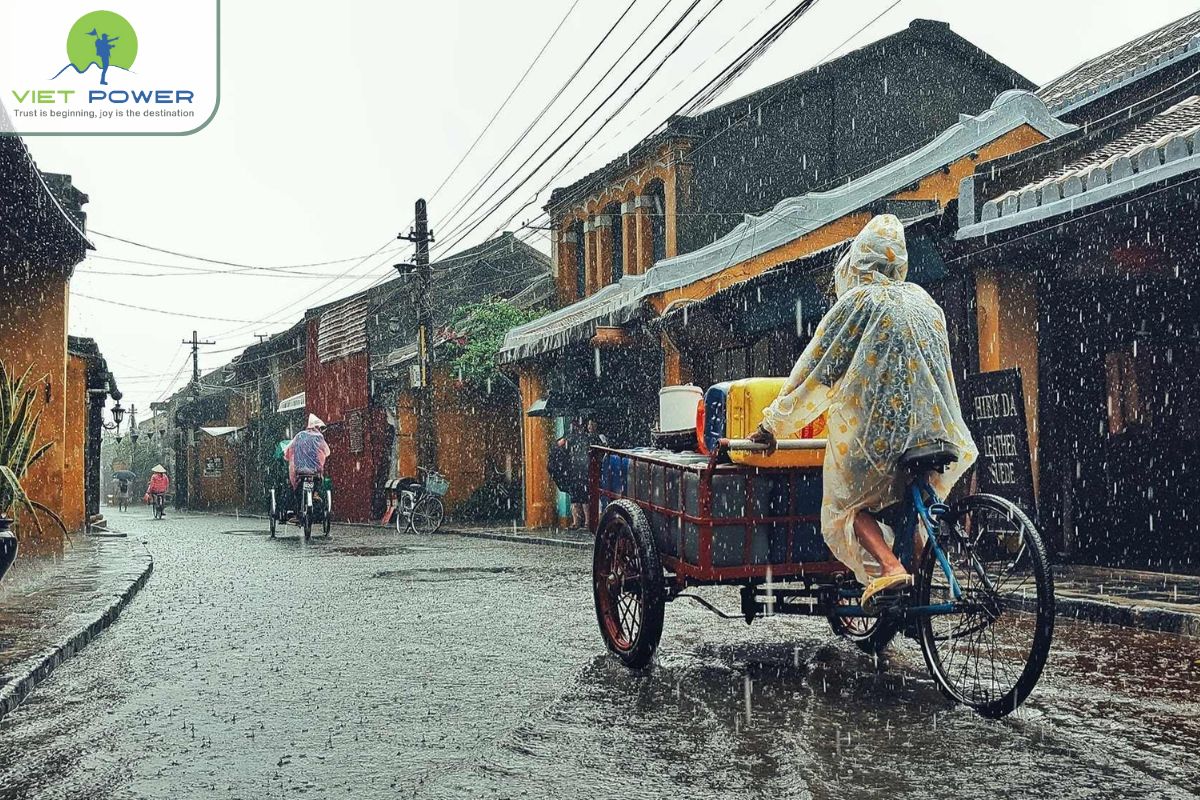 Overview of Vietnam Weather in August