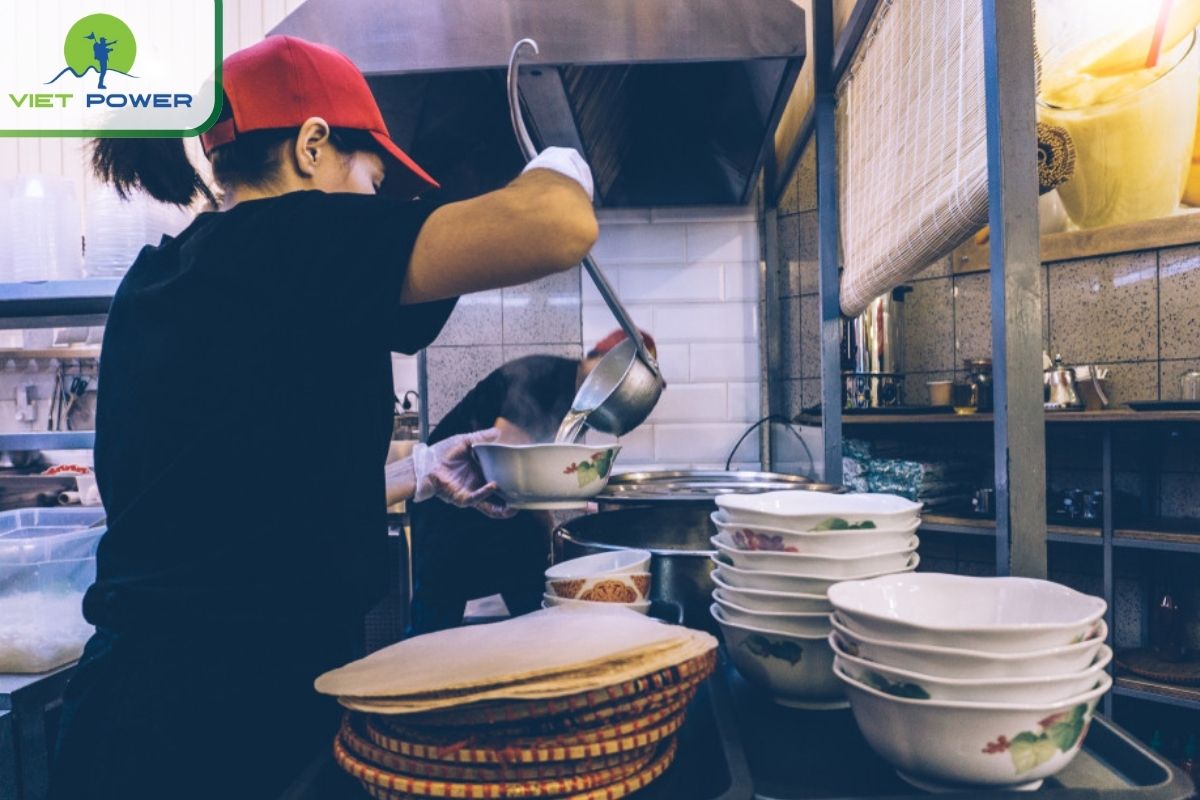 Discover Pho Hanoi Culture through the Art of Making Pho Hanoi