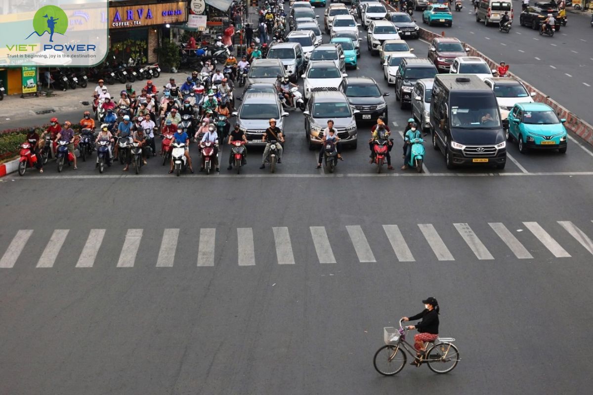 Review of Life in Vietnam (12)