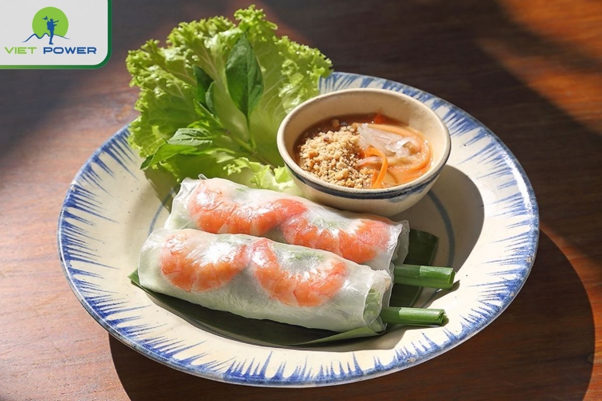 Saigon Street Food Markets: A Foodie's Paradise: Goi cuon.