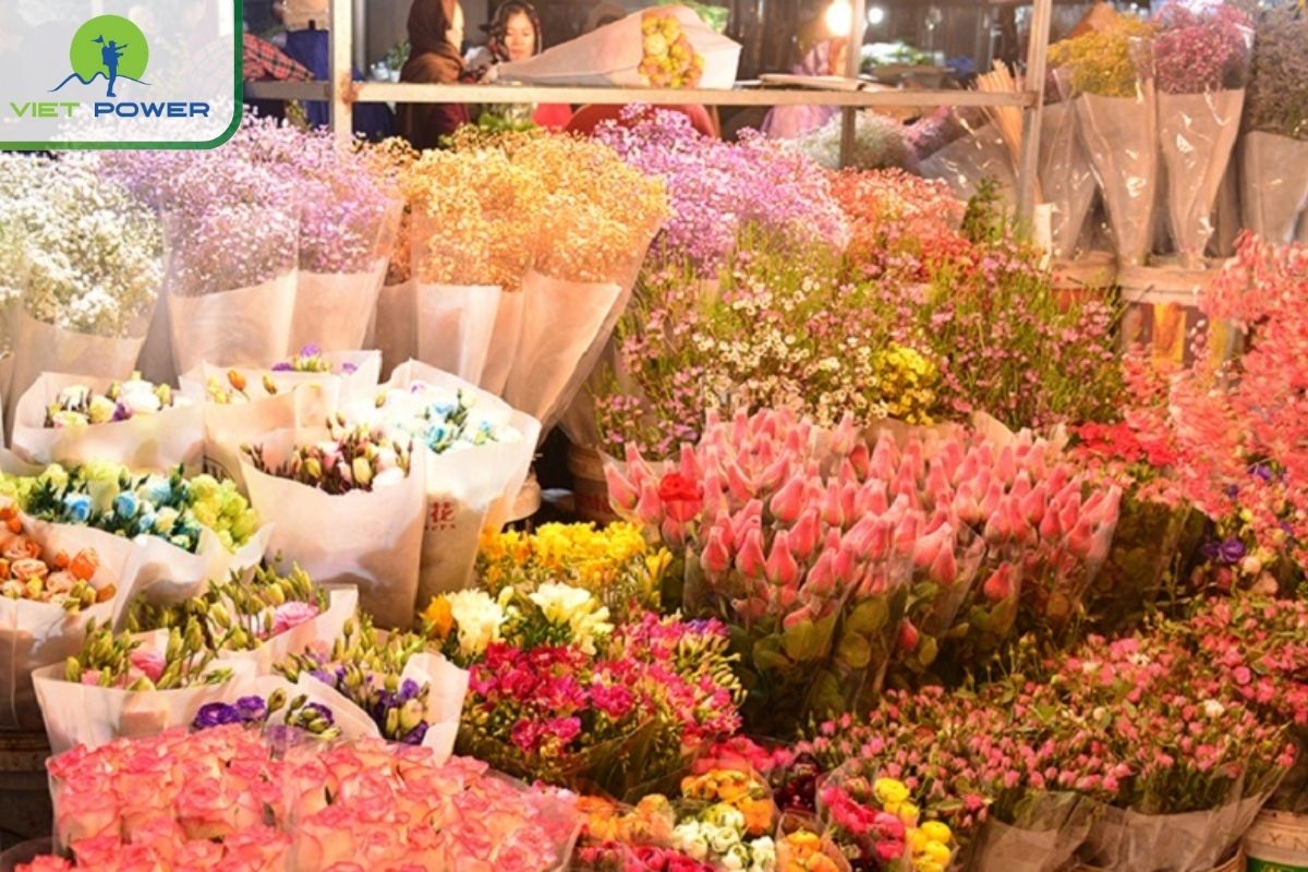 Saigon Street Food Markets: A Foodie's Paradise: Ho Thi Ky Market.