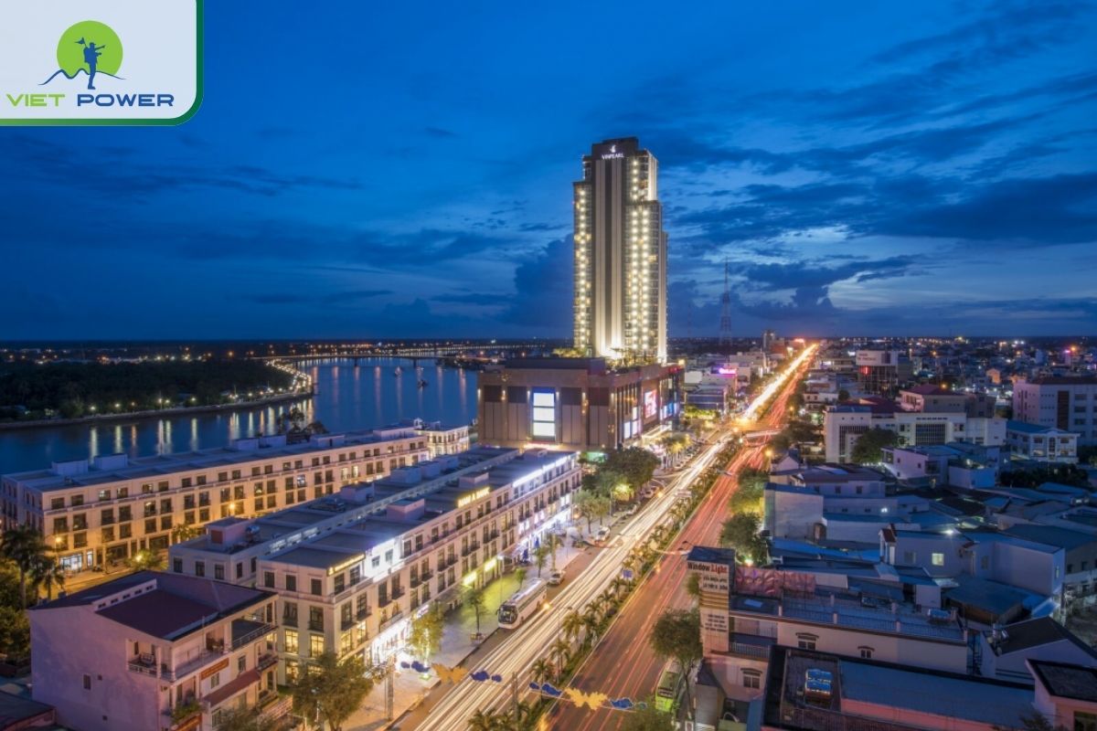 Choose by the Moment: Your Love Story, Your Stay