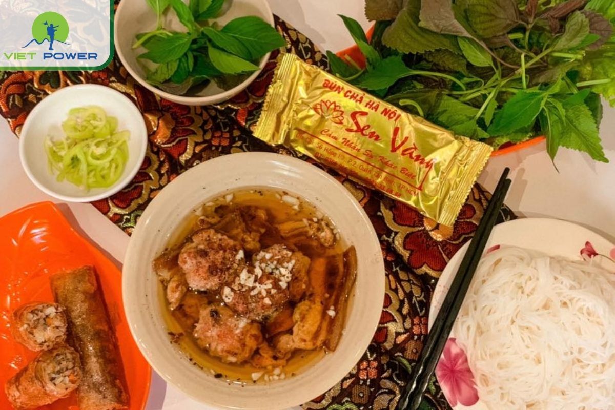 Bun Cha Sen Vang – Generous Herbs & Affordable Meals