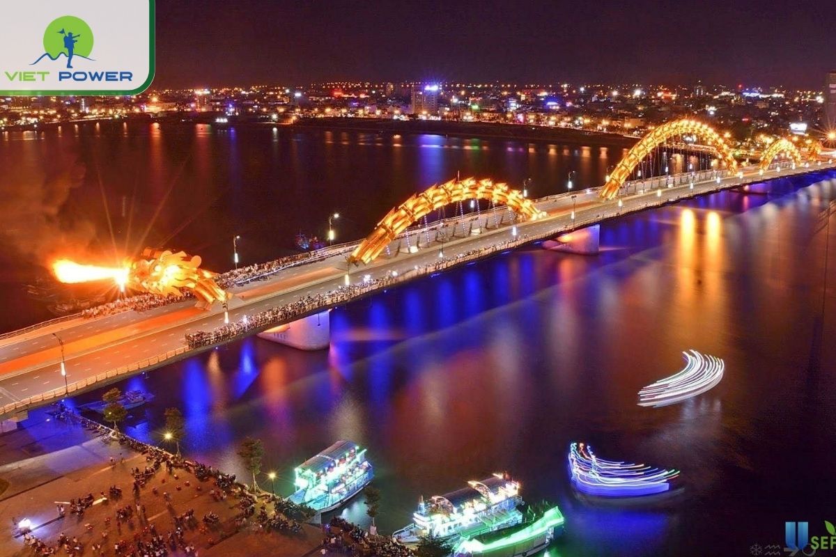  Dragon Bridge fire show