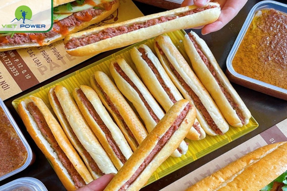 Banh Mi Pate Ong Cuong