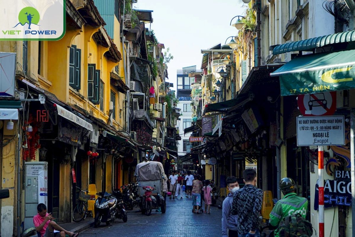 Explore Đông Các Alley – Hanoi’s Hidden Temple District