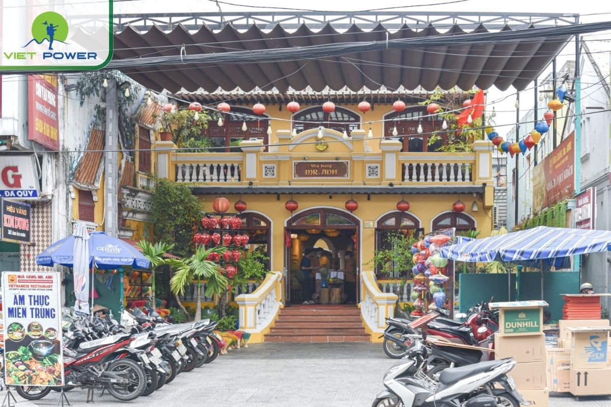 Mr. Anh Local Cuisine 