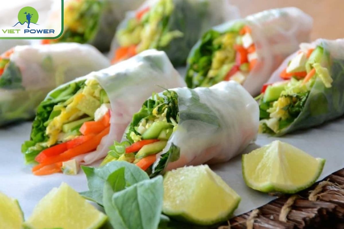 Gỏi Cuốn Chay – Fresh Rolls with Local Herbs
