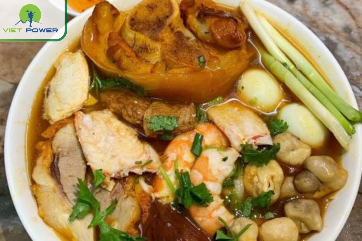 Banh Canh Cua Ut Thao