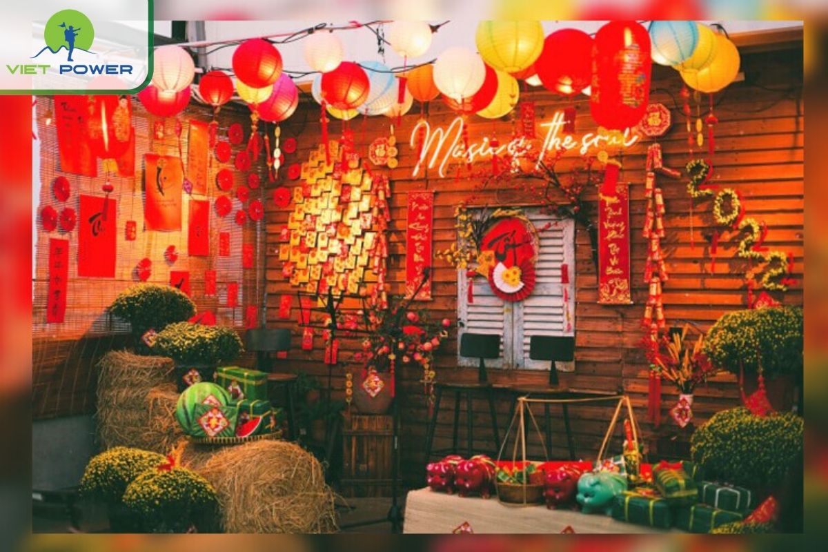 Red Decorations – Warding Off Evil Spirits