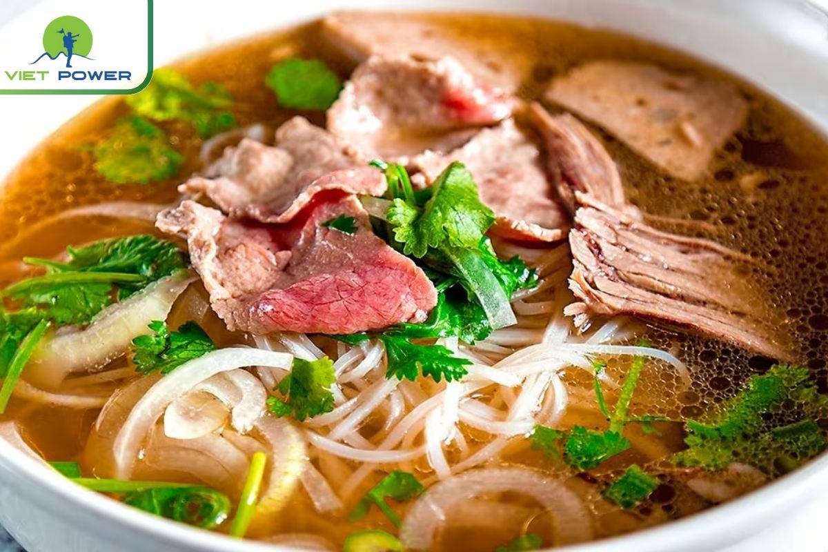 Pho (Beef Noodle Soup) – Vietnam’s Global Icon