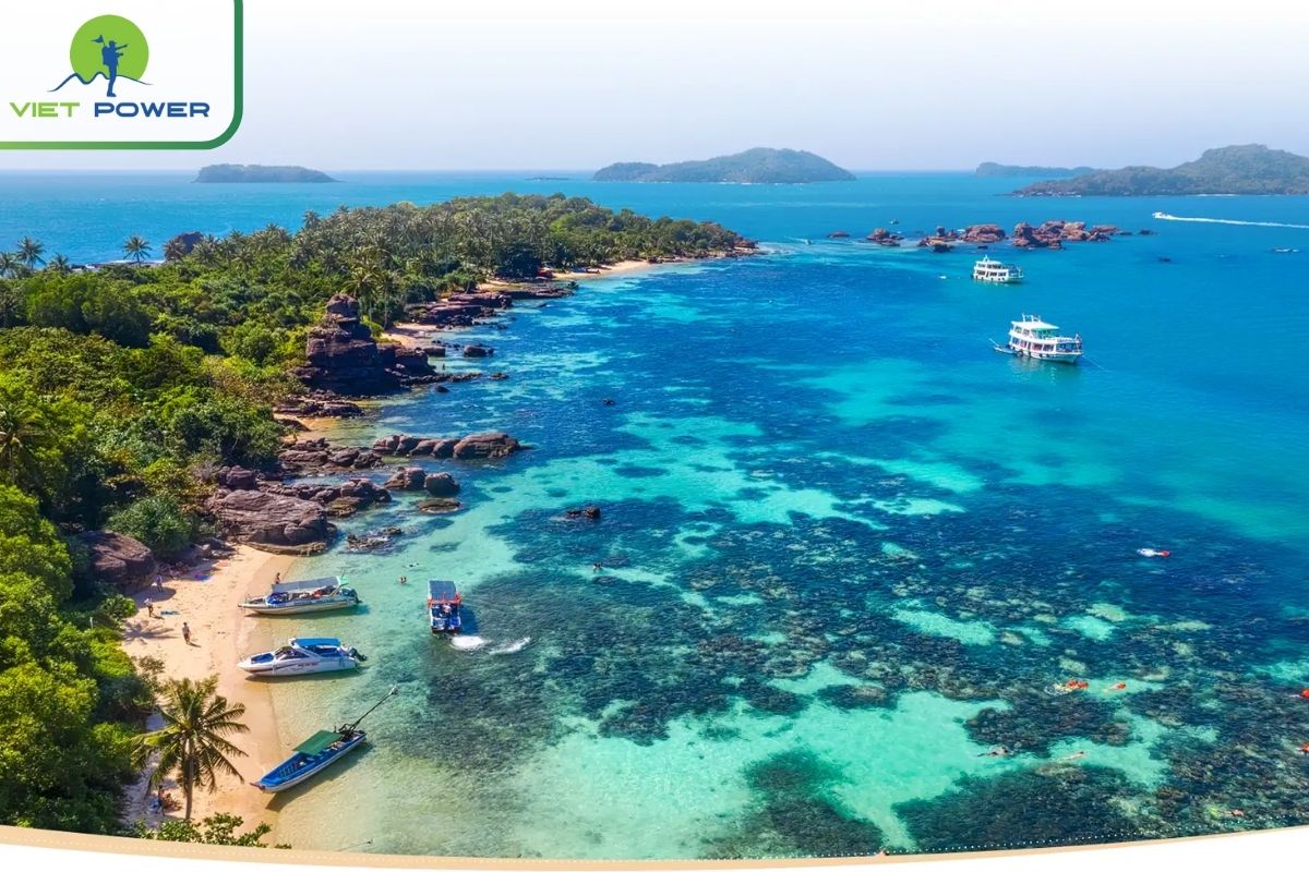 Beach Lovers – Sun, Sand, and Sea