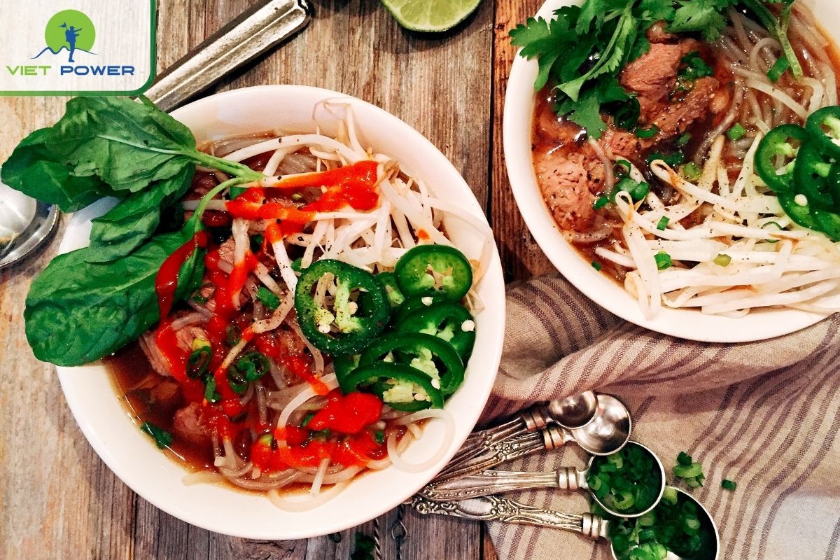 Discover the Best Breakfast in Hanoi Old Quarter: Pho