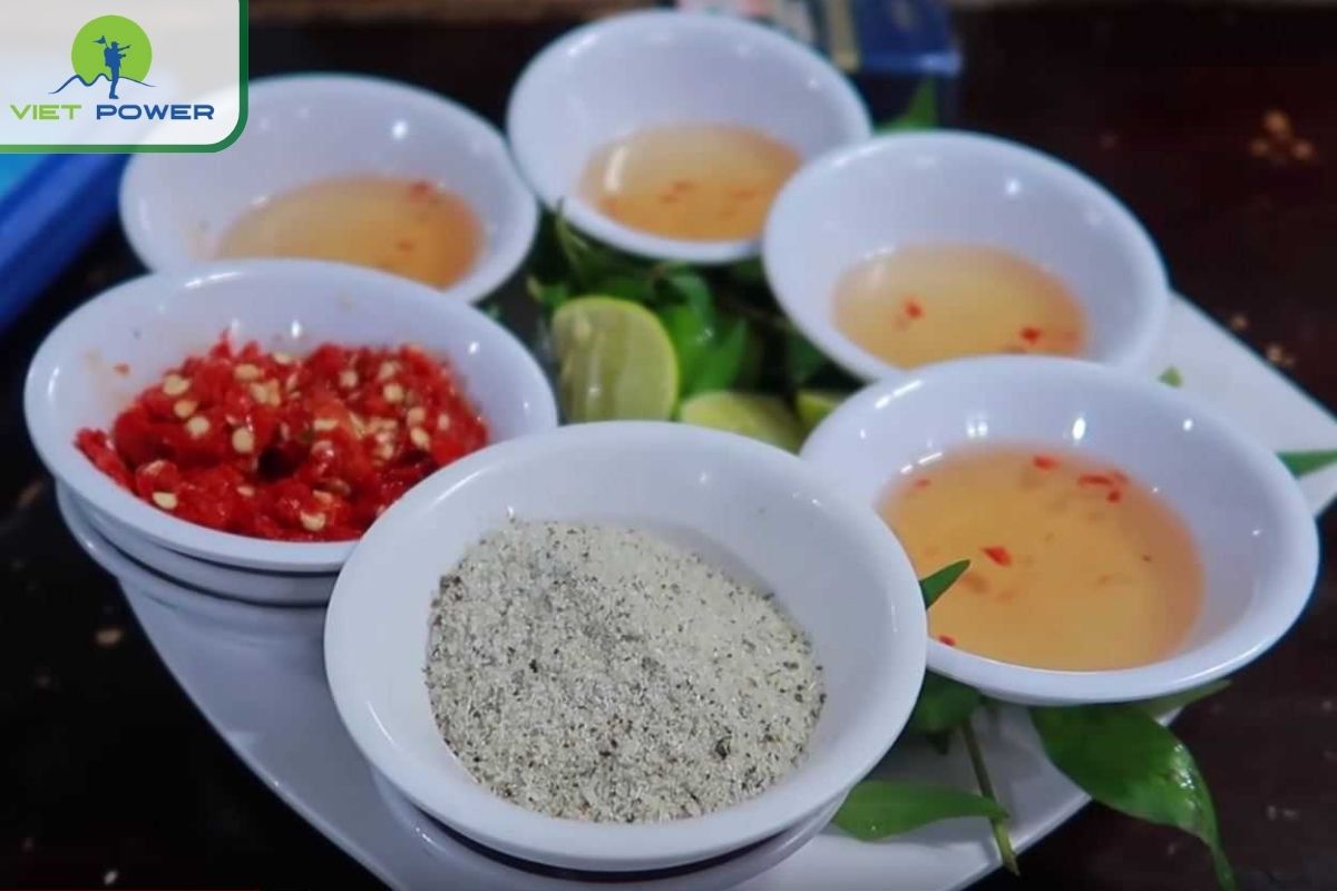 Top 7 Best Com Tam in Saigon: Cheap and Delicious: The Dipping Sauce.