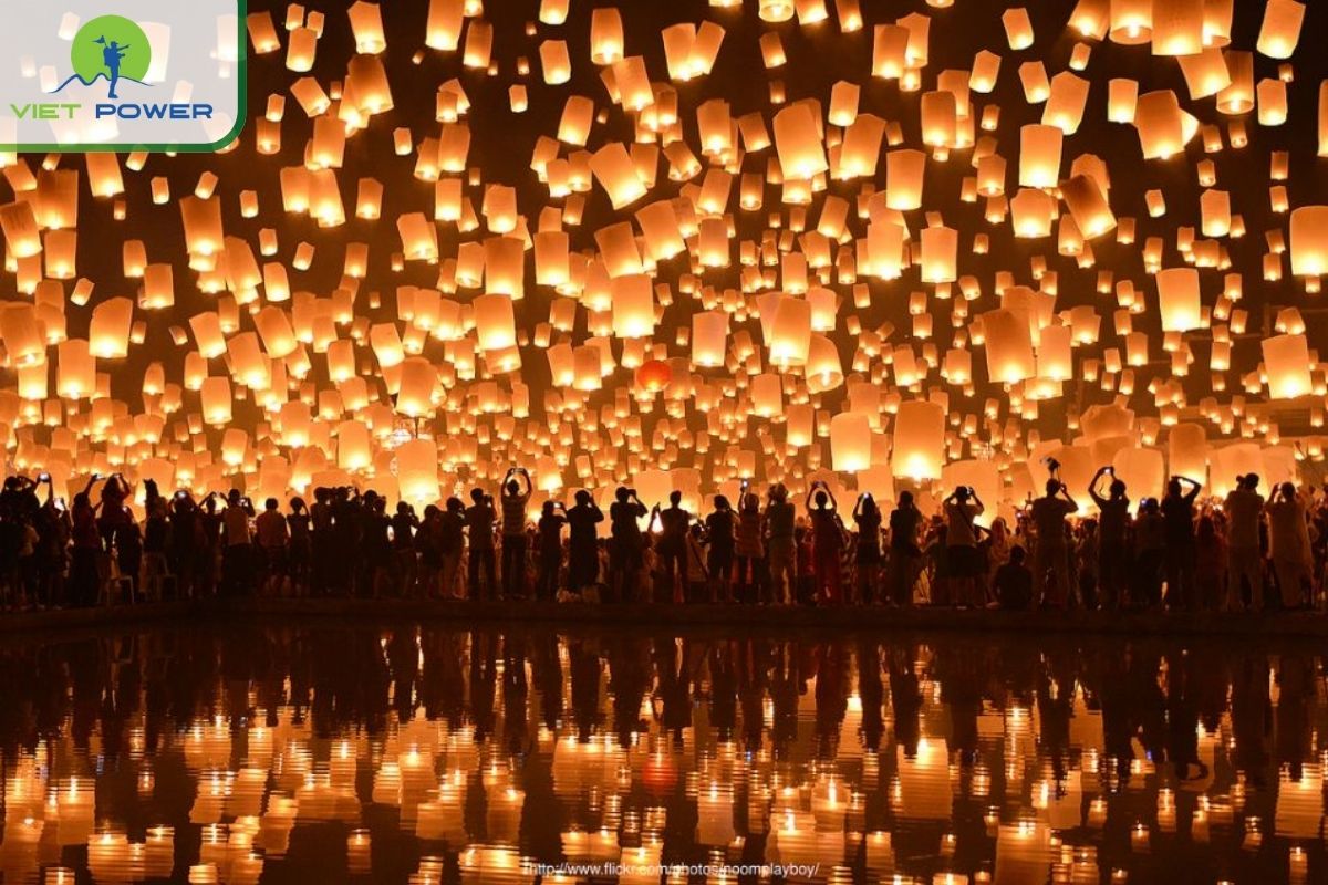 Discover Vietnam Floating Lantern Festival: Experiencing a Floating Lantern Festival.