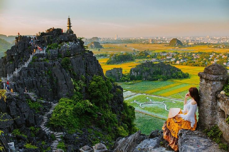 Reaching Out Popular Tourist Destinations in Viet Nam in 10 Days