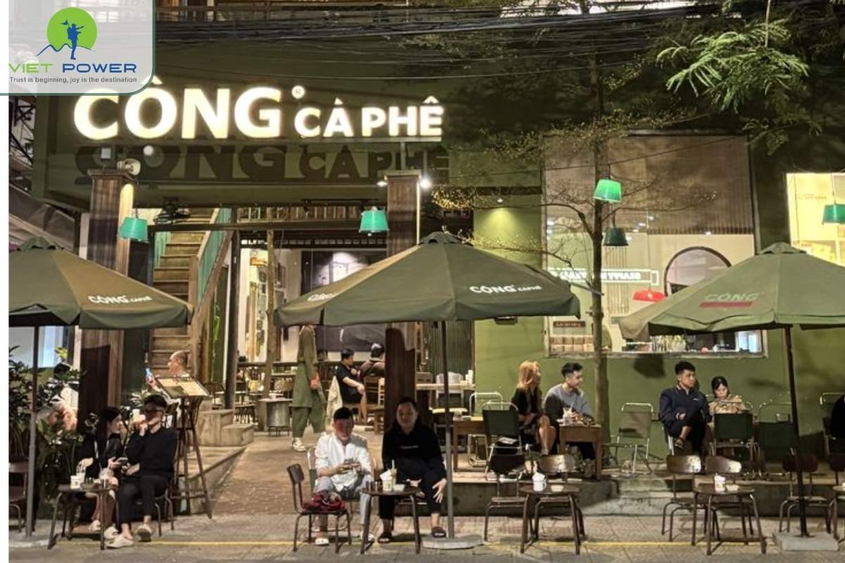 street-coffee-in-hanoi (6)