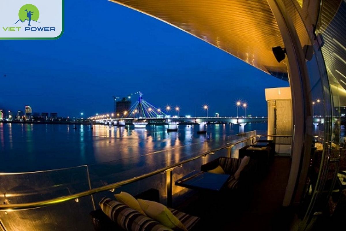 Where to Eat in Da Nang: A Guide to the Food Spots: Memory Lounge: Fine Dining with a View.