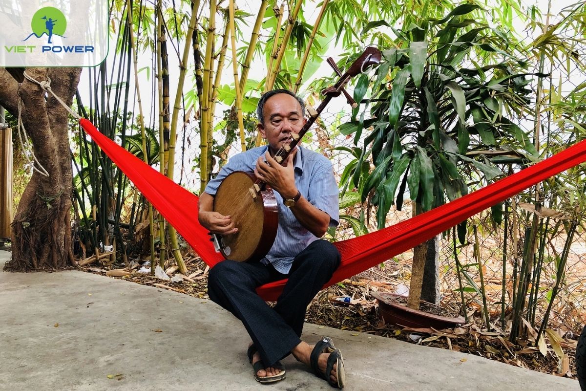 The Guitar Phím Lõm