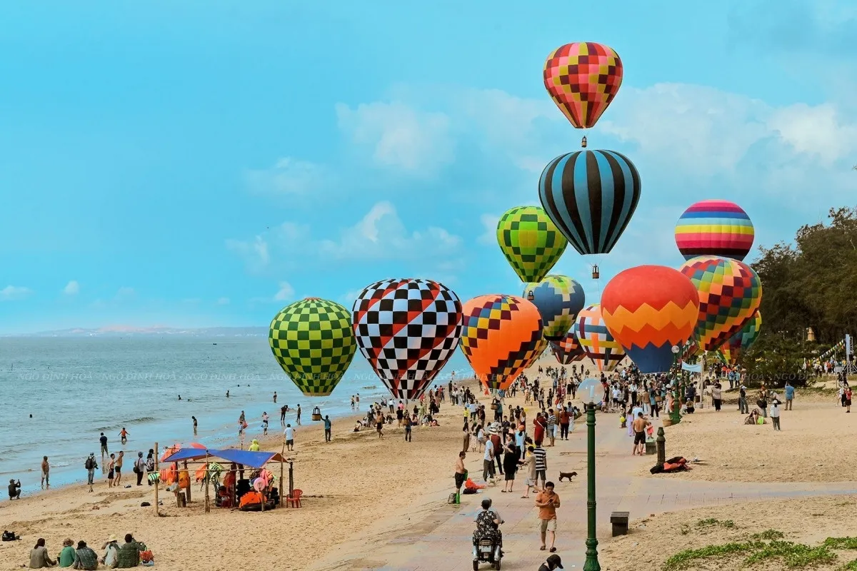 Experience a Unique Mui Ne Hot Air Balloon in 1 Day