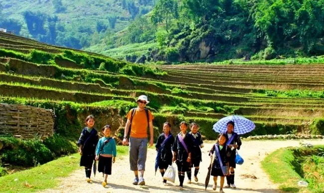 Authentic Hill Trek in Sapa in 4 Days