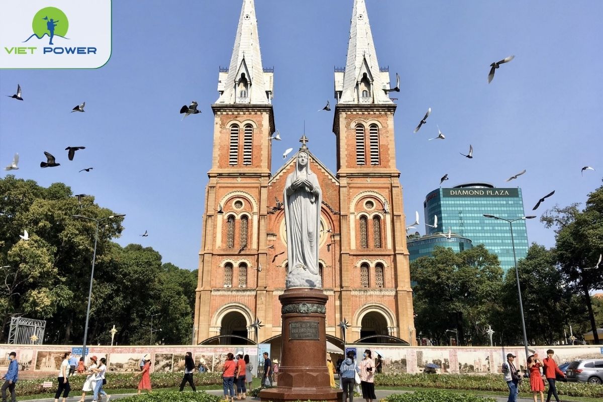 Notre Dame Cathedral of Saigon (Nhà Thờ Đức Bà Sài Gòn)