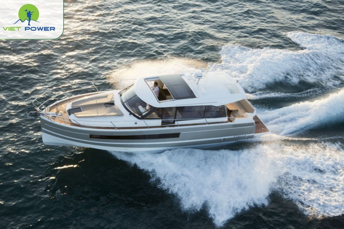 NC14 Luxury Yacht