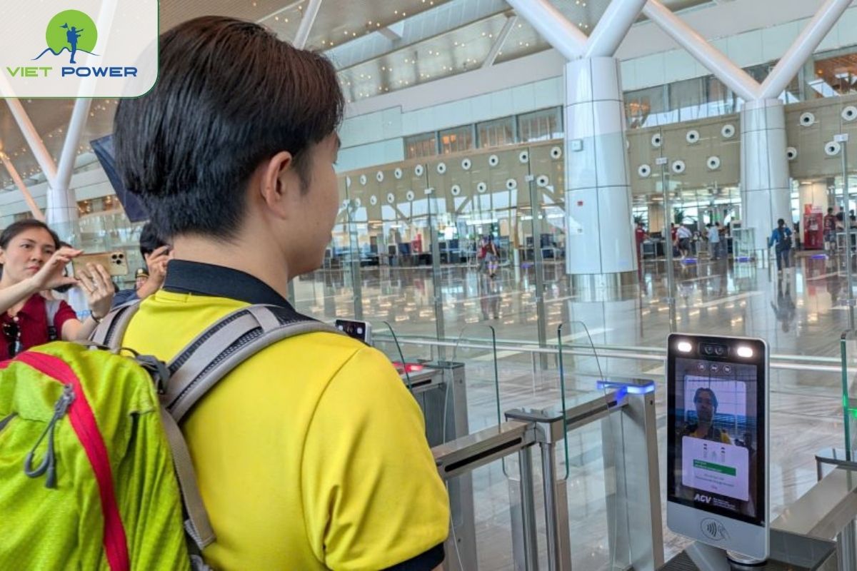 Security scan at the main gate before checking in at the airport