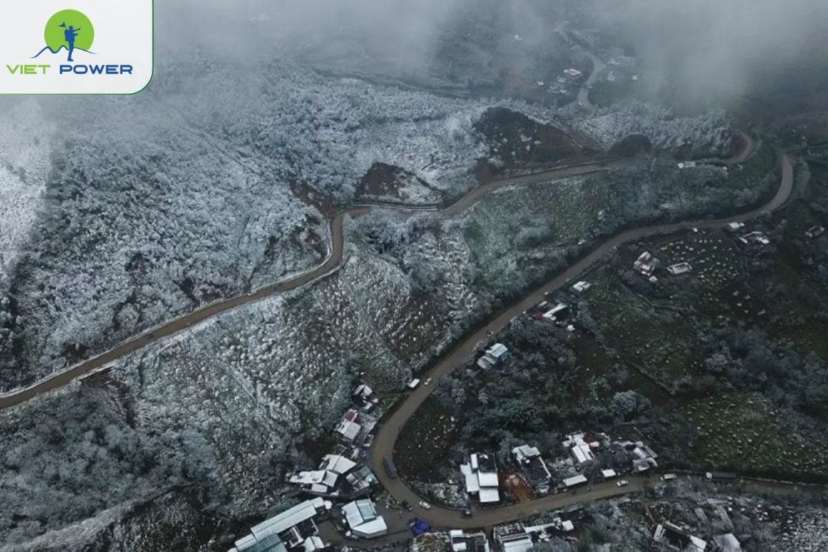 Tram Ton Pass in Autumn & Winter