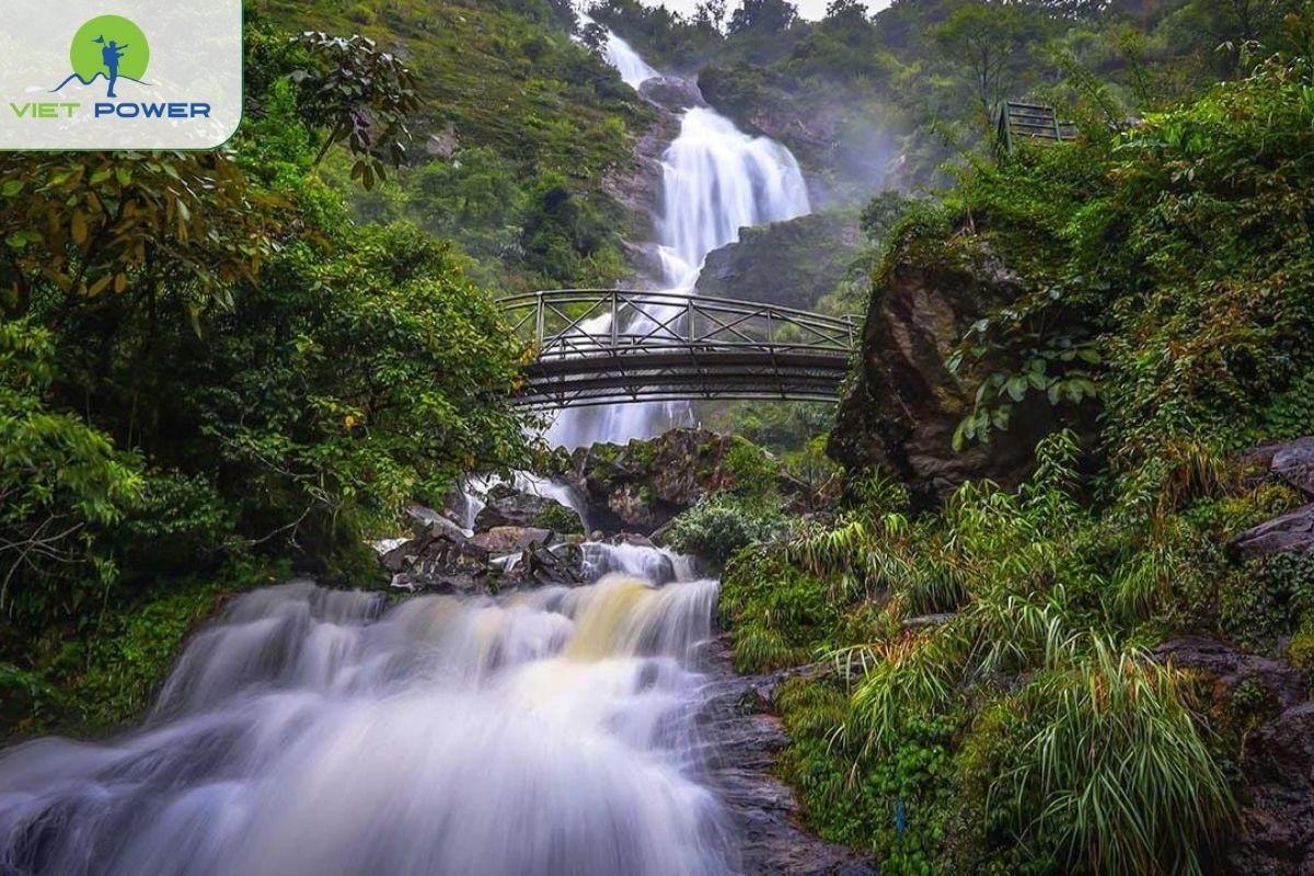 Silver Waterfall (Thác Bạc)