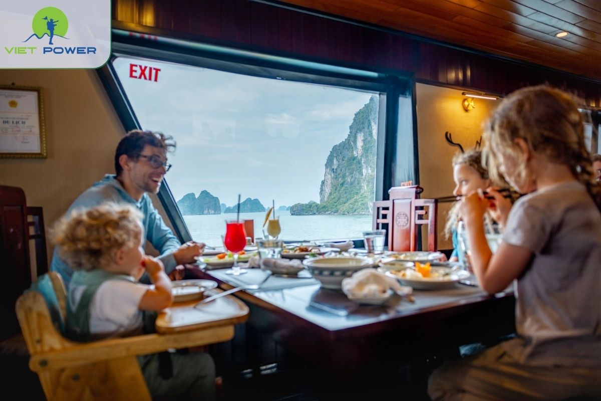Daily Meals Onboard