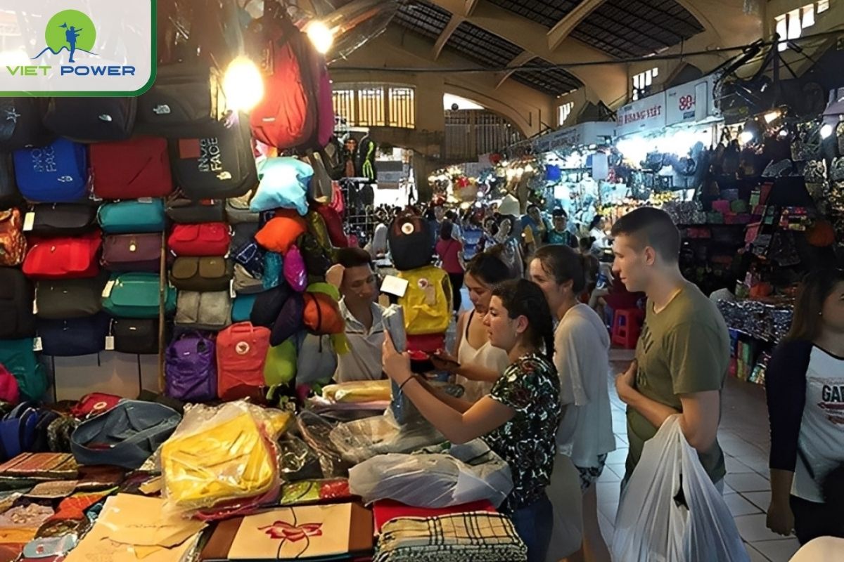 Embroidered Handbags & Purses