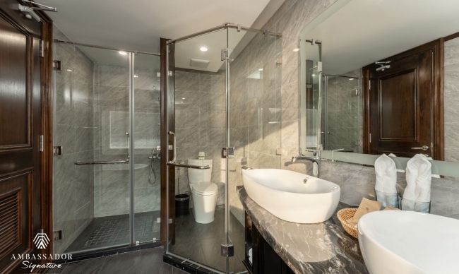 Captain’s View Ambassador Suite