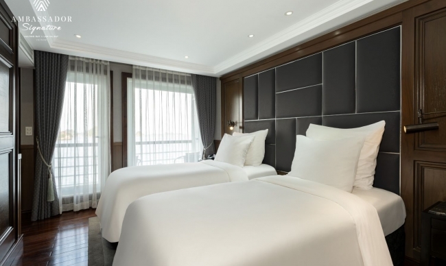 Executive Ambassador Balcony