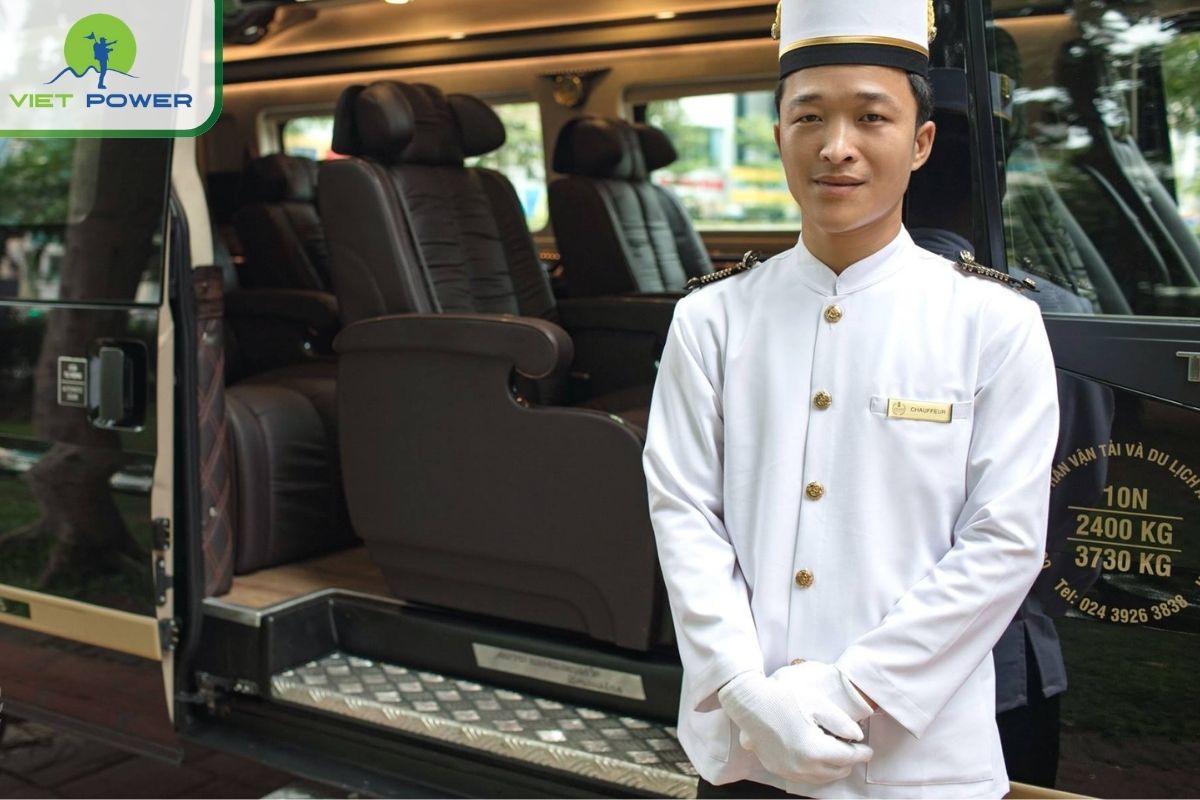 Luxury limousine transfer service from Hanoi Old Quarter