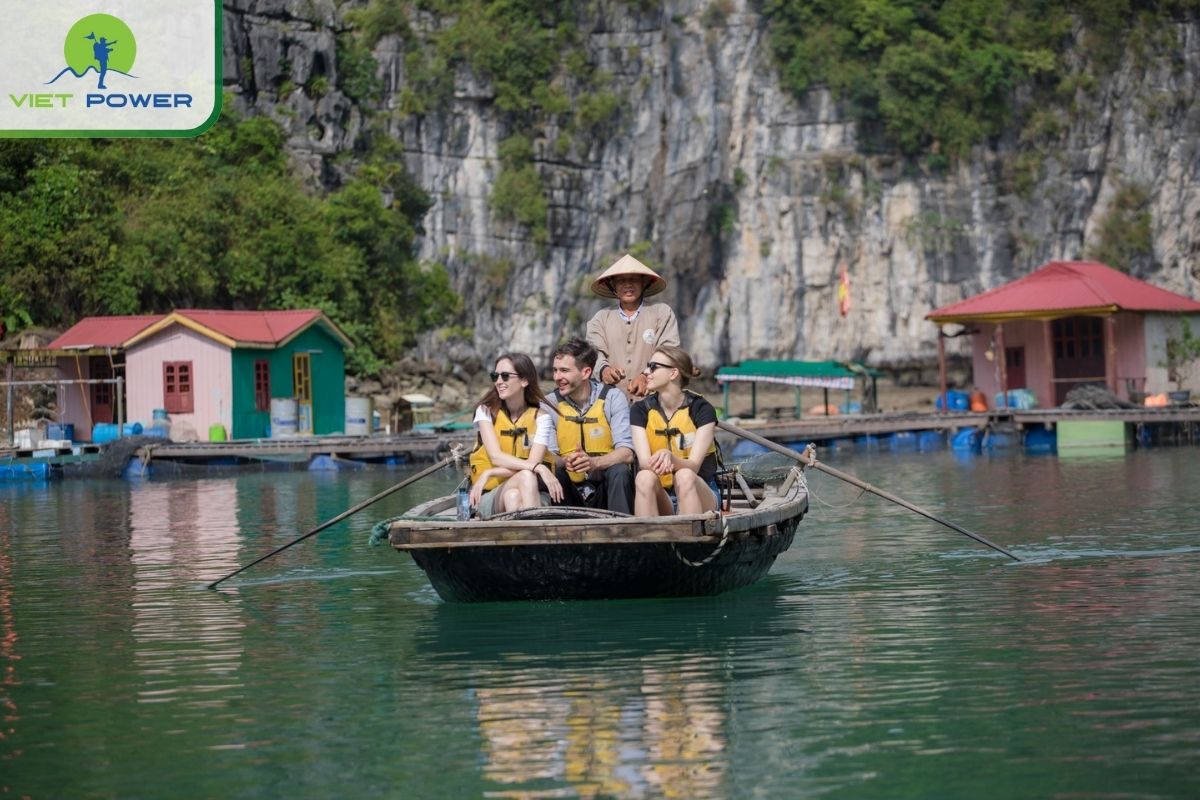 Visit Vung Vieng fishing village by bamboo boat